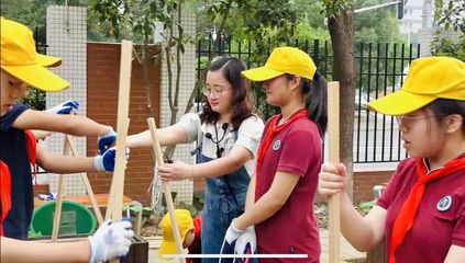 湖北教育新闻 |把课堂“搬”进田园中!武汉这个小学劳动教育被围观!