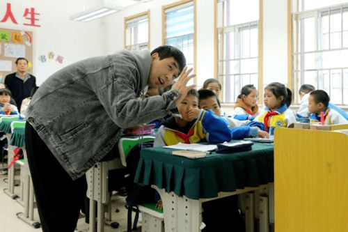 西安好课堂 名校优课乡村行 曲江第一小学教育集团美好教育走进阎良红丰分校